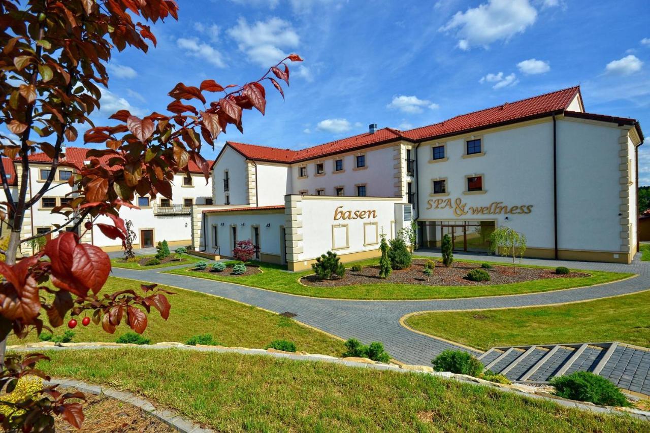 Hotel Suprasl Exterior photo